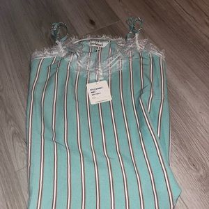 SMALL STRIPED TANKTOP LACE DETAIL